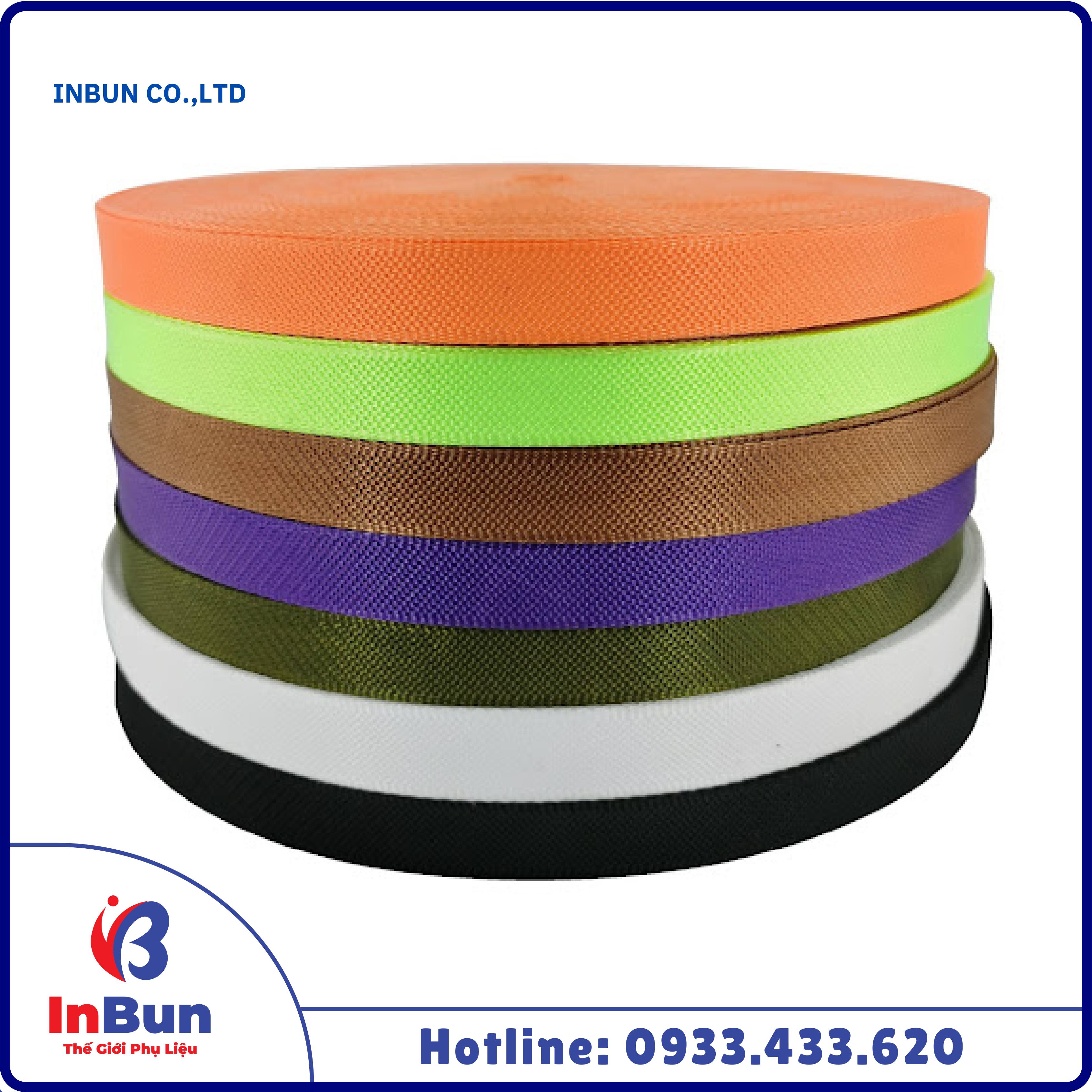 STRIPED NYLON WEBBING STRAPS